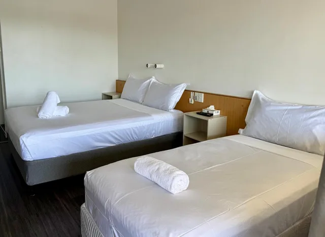 غرفة بسرير كوين وسرير فردي، Annerley Motor Inn 4/10