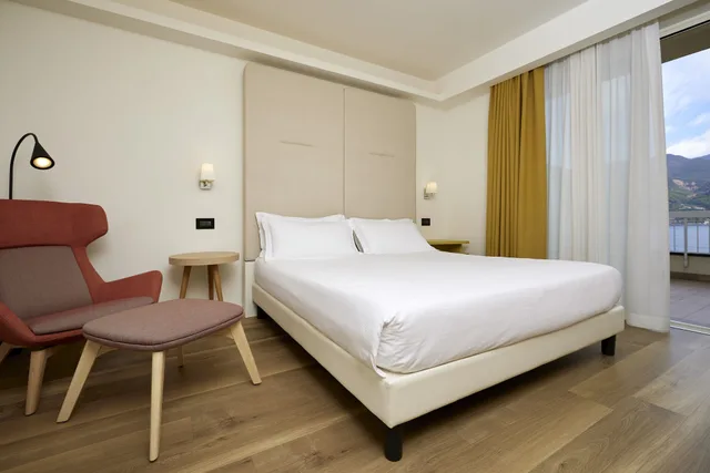 غرفة ديلوكس بسريرين منفصلين بإطلالة على البحيرة، Park Hotel Casimiro Village 5/10