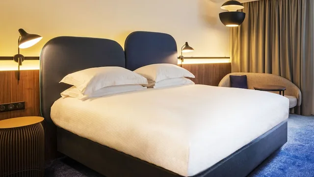 Standard, King Bed, Sea Side، Crowne Plaza Nice - Grand Arenas 4/7