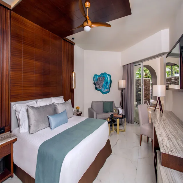 Preferred Club, Junior Suite, King Bed, Tropical View, Secrets Royal Beach Punta Cana - Adults Only 1/3