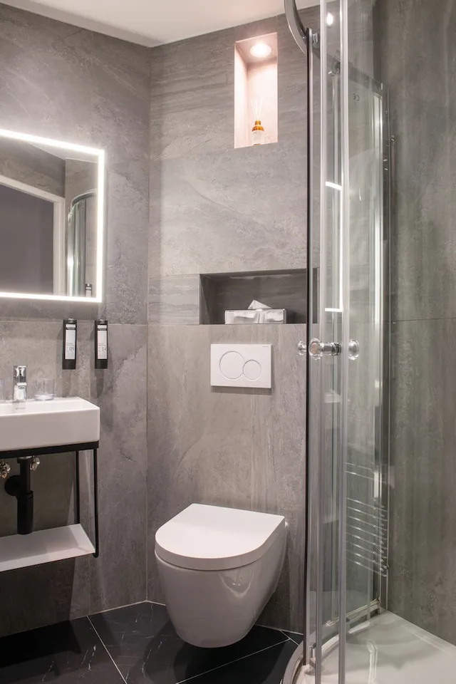 غرفة قياسية بسرير مزدوج، Hotel De La Porte Doree 5/5