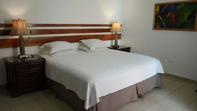 Standard, King Bed, Hotel Casa del Arbol 6/10