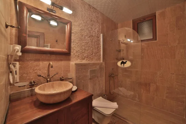 غرفة سوبيريور بسرير مزدوج، Caravanserai Inn Hotel 6/6