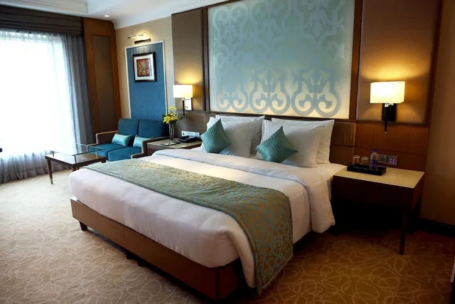 Studio, King Bed, Ramada Plaza by Wyndham Chennai 2/5