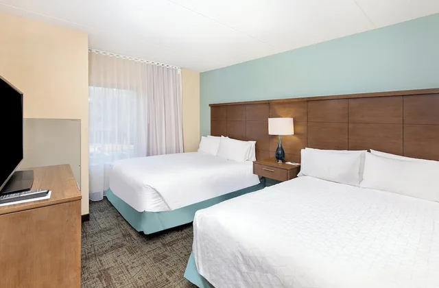 جناح بسرير كوين وسريرين مزدوجين، Staybridge Suites Knoxville Oak Ridge, an IHG Hotel 1/2