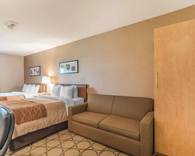 Upgrade, Queen Bed، Comfort Inn Drummondville 4/7
