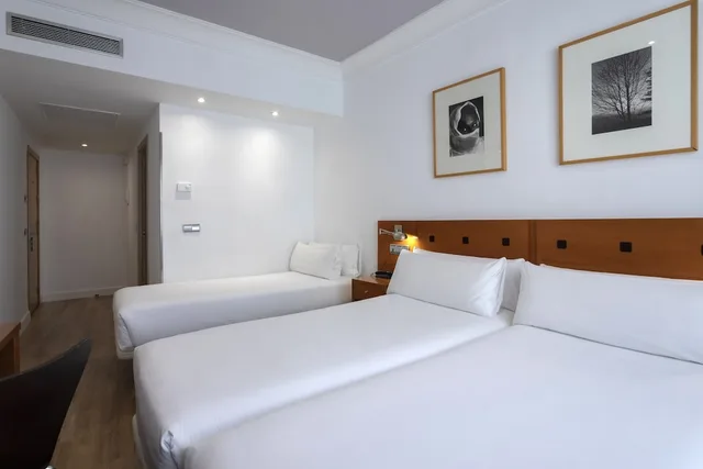 Room, Triple, Petit Palace Cliper Gran Via 1/10
