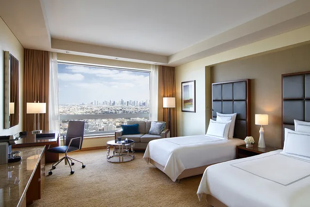 غرفة تنفيذية، Swissotel Al Ghurair Dubai 1/2