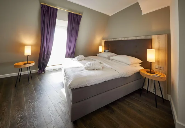 جناح، Radisson Blu Bremen 1/4
