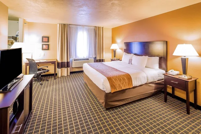 غرفة قياسية بسرير كينج، Comfort Inn and Suites Gunnison-Crested Butte 5/10