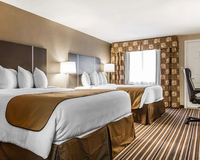 Standard, 2 Queen Beds, Quality Inn & Suites South Portland, ME 9/10