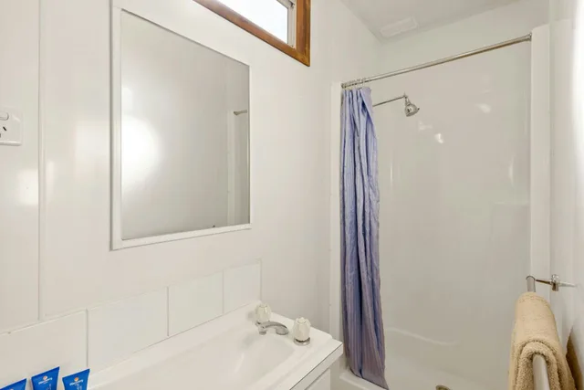 Economy, Studio, Cabin، DISCOVERY PARKS – WHYALLA FORESHORE 2/2
