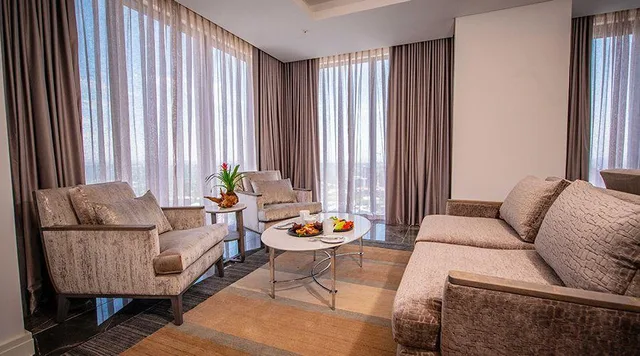 3 Bedrooms, Grand, Suite, The Leonardo 2/2