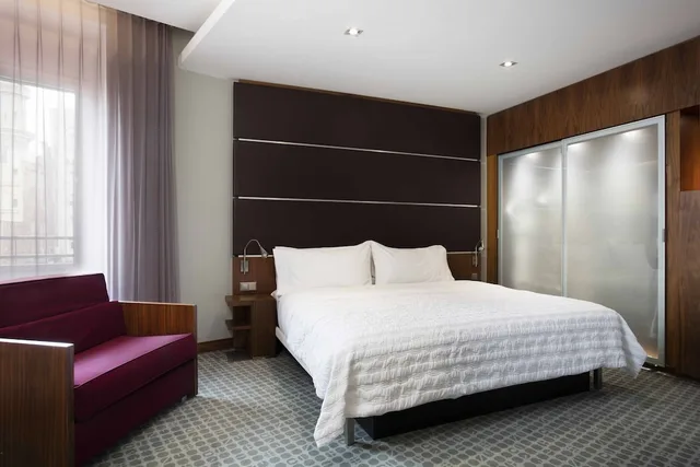 غرفة ديلوكس بسرير كينج، Le Meridien Barcelona 5/10