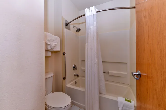 جناح بسريرين كوين، Best Western Plus Peoria 4/5
