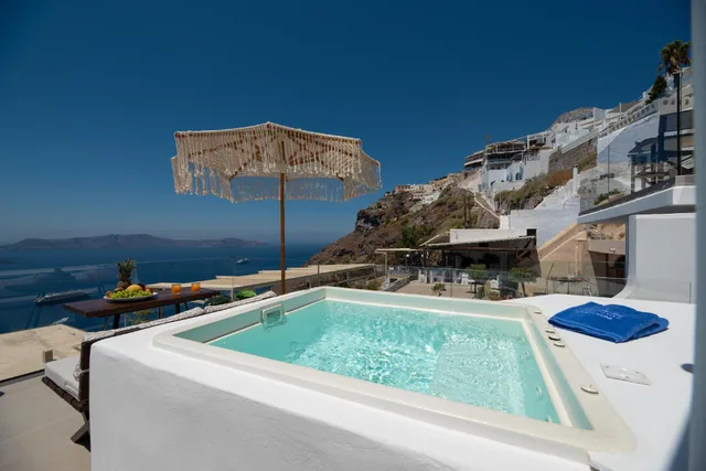 Interior, Executive, Suite, Sea View, Outdoor Jetted Tub, Day Dream Luxury Suites 2/2