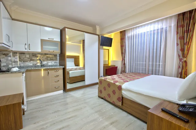 غرفة قياسية بسرير كوين، Bolu Suit Otel 2/3