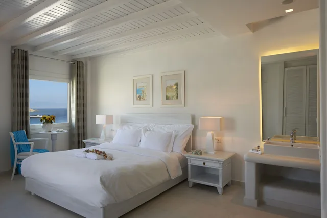 غرفة تنفيذية بسرير كينج بإطلالة على البحر، Petinos Beach 2/3
