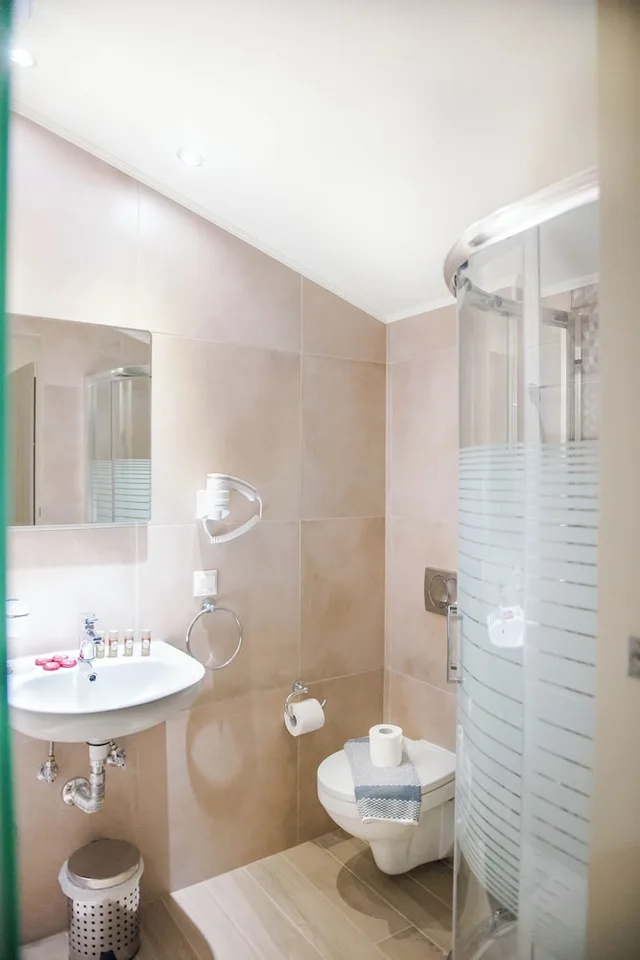 غرفة سوبيريور رباعية بسرير مزدوج وسريرين منفصلين، Hotel Vizantio 3/3