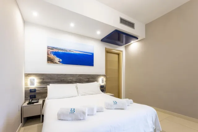 غرفة قياسية بسرير مزدوج أو سريرين منفصلين، Belvedere Torre Dell Orso Hotel 3/10