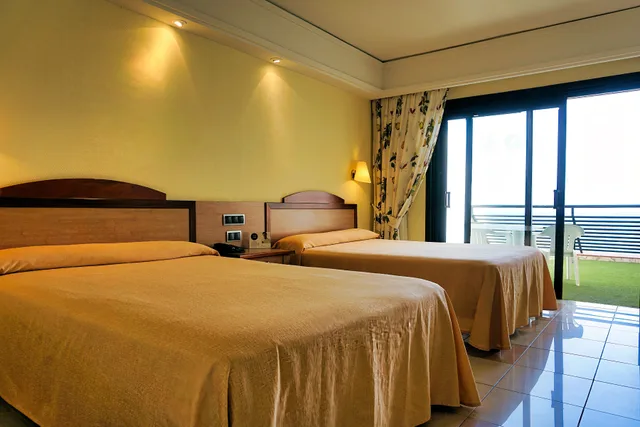 Room, Single, Double Bed, Lateral Side Sea View، SBH Crystal Beach Hotel & Suites - Adults Only 1/4