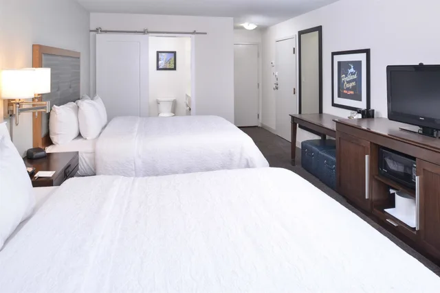 Standard, 2 Double Beds, Hampton Inn Portland East 6/10