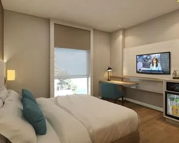 غرفة غراند، Mercure Solo 1/2