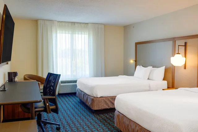 Room, Multiple Beds, Accessible، Fairfield Inn Suites Edmond 1/2