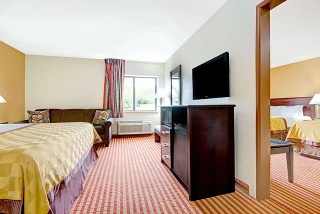 جناح بسريرين كوين، Days Inn & Suites By Wyndham Kansas City South 2/2