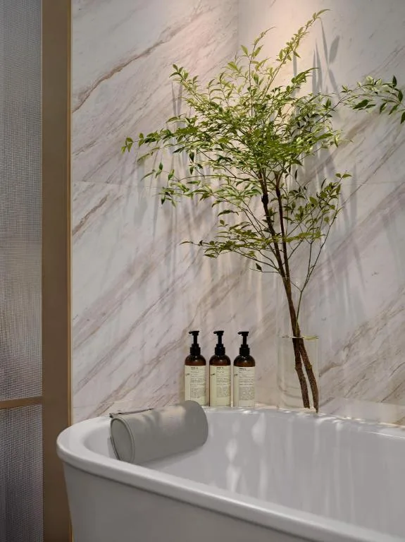 Fairmont Gold, King Bed, Lounge Access, High Floor، Fairmont Hanoi 4/4