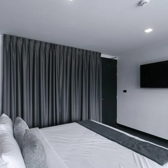 جناح دوبلكس، CREW HOTEL 6/10