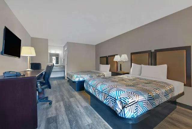 Room, Quadruple, Motel6 McDonough, GA 2/9
