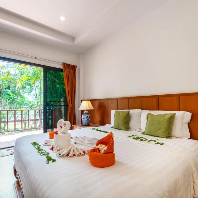 Superior, King Bed, Sailom Resort Bangsaphan 1/10