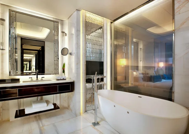 Room, Skyline View, Large، The St Regis Shenzhen 2/3