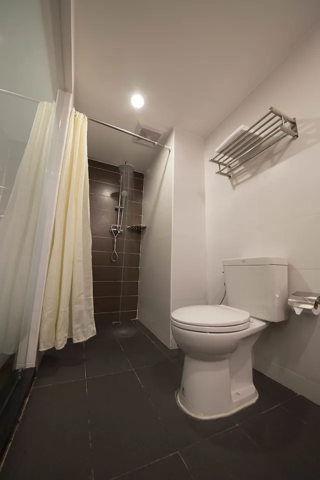 غرفة قياسية بسريرين منفصلين، CHIANG ROI 7 DAYS INN 6/6