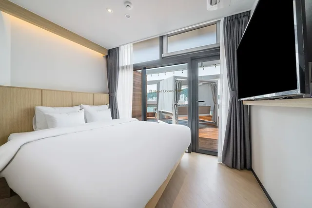 Royal, Ocean, Double Bed, Terrace، Hotel Ocean View 1/6