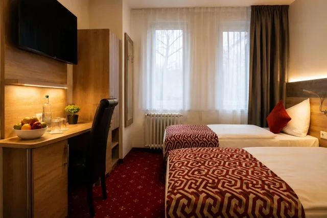 غرفة كومفورت ثلاثية، Hotel Stadion Stadt 2/4
