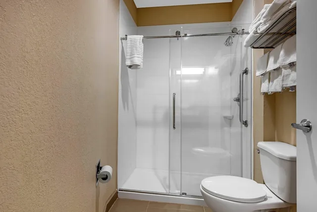 جناح بسرير كينج، Comfort Inn and Suites Montgomery East Carmichael Rd 9/10