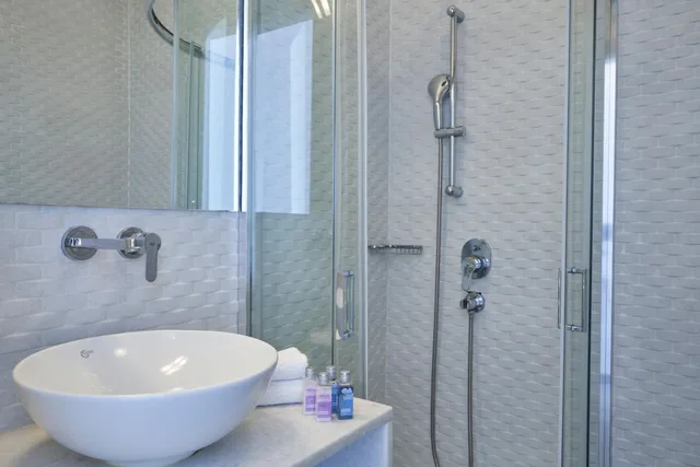 غرفة سوبيريور بسرير كينج بإطلالة على المسبح، Polos Hotel Paros 7/9