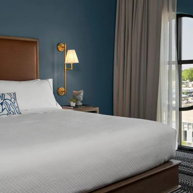 جناح جونيور بسرير كينج مع أريكة، The Memphian a Tribute Portfolio Hotel 1/1