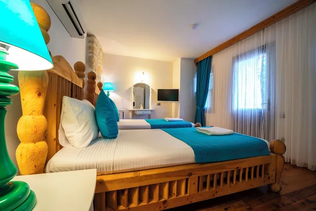 غرفة بسرير كينج بإطلالة على المسبح، Elixir Boutique Hotel 1/4