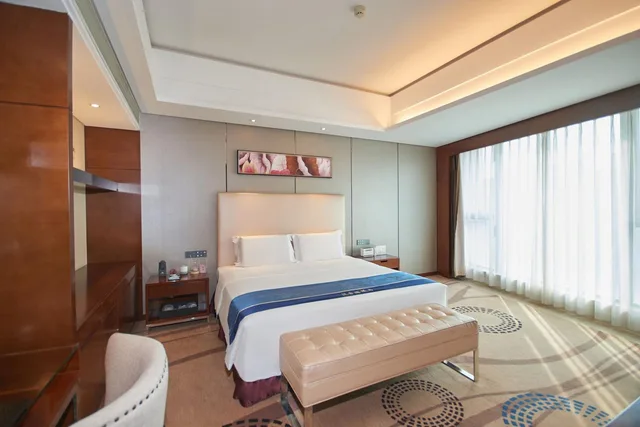 Smart, Agarwood, Sleep, Suite, City View، Changfeng Gloria Plaza Hotel 2/3