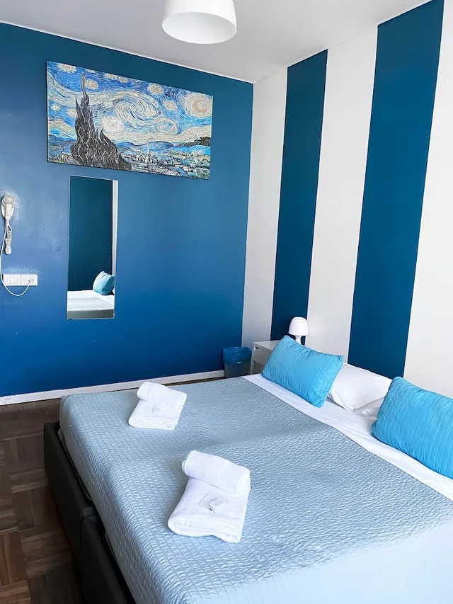 غرفة بسرير مزدوج أو سريرين منفصلين بحمام مشترك، B&B I Am Here Gioia 71 3/5