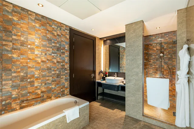 جناح عائلي بسريرين منفصلين وسريرين كينج بـ3 غرف نوم بمطبخ صغير، The K Hotel, WorldHotels Distinctive 5/5