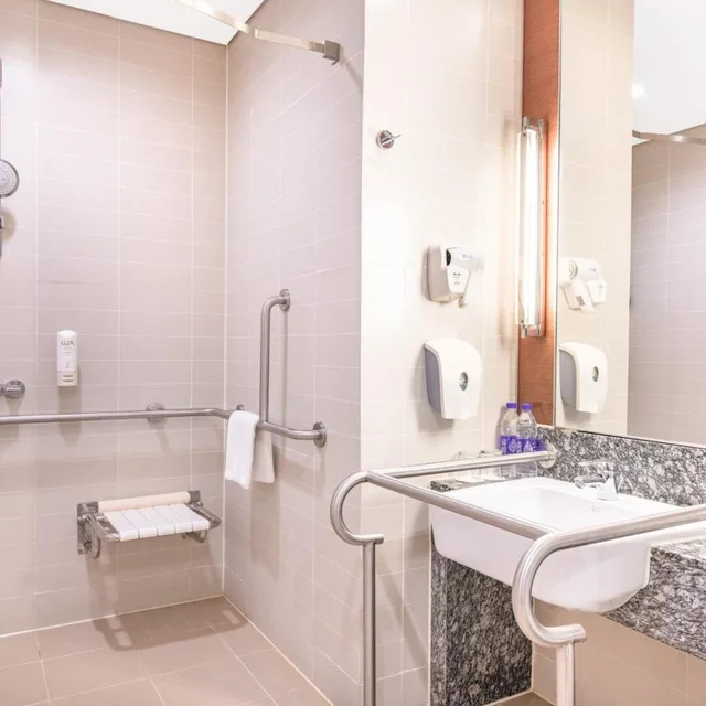 غرفة بسرير كينج وسرير كوين لذوي الإعاقة، Holiday Inn Express Beijing Dongzhimen 7/7