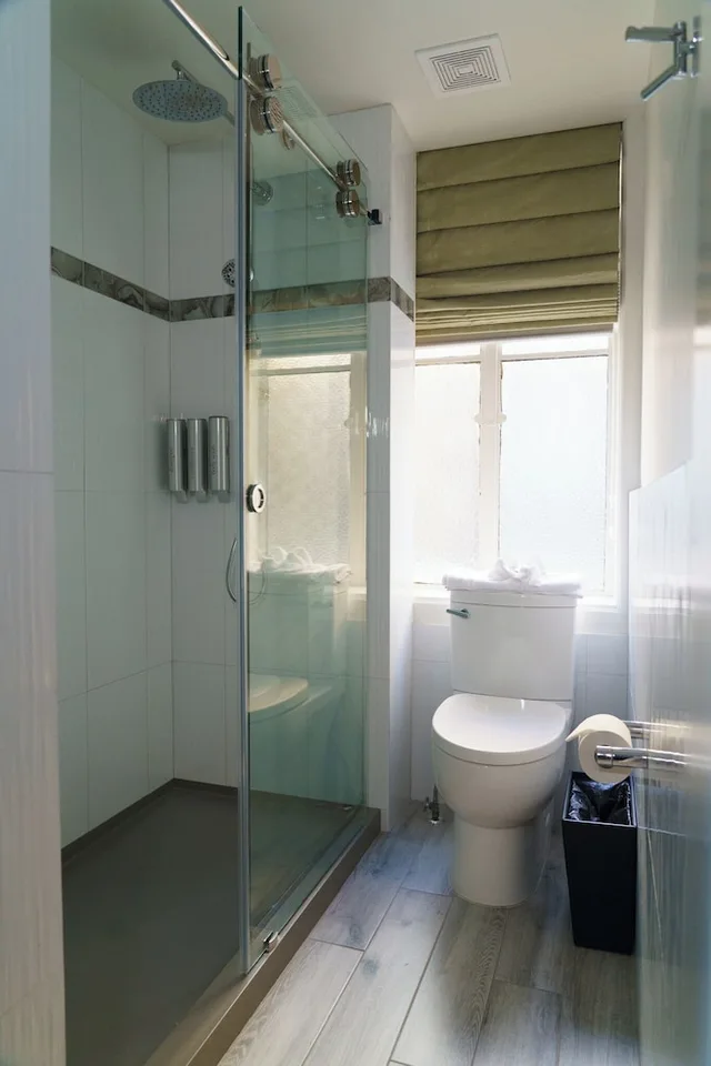 Classic, 2 Double Beds, City View, The Sofia 6/7