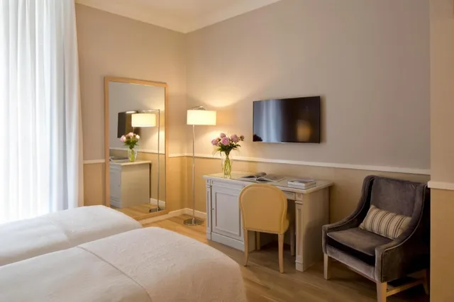 غرفة قياسية ثلاثية بثلاثة أسرّة، Starhotels Terminus 6/10