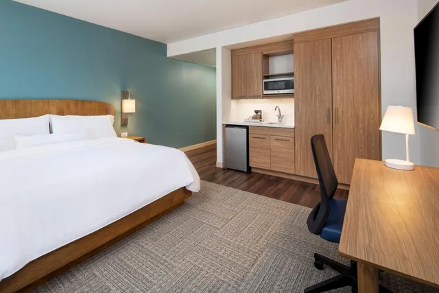 غرفة قياسية بسرير كينج، Element Minneapolis Downtown 1/7
