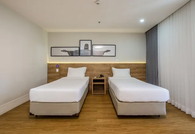 غرفة ديلوكس بسريرين منفصلين بشرفة، B&B HOTEL Rio de Janeiro Copacabana 5/9