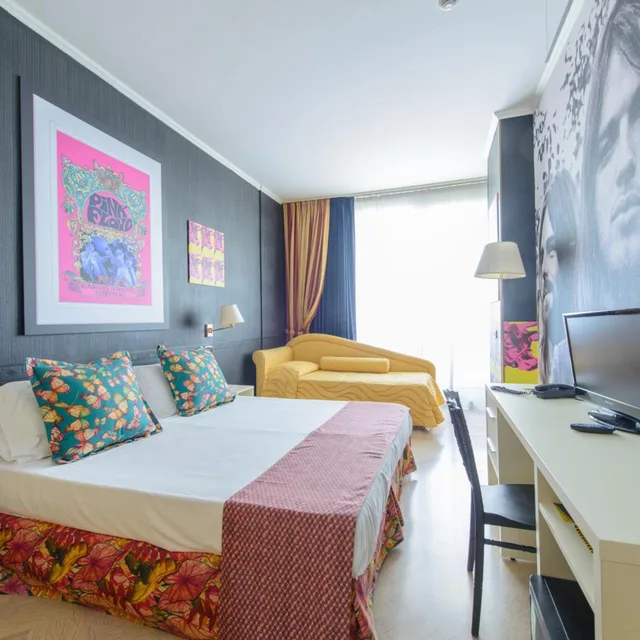 Art، Admiral Art Hotel 8/10